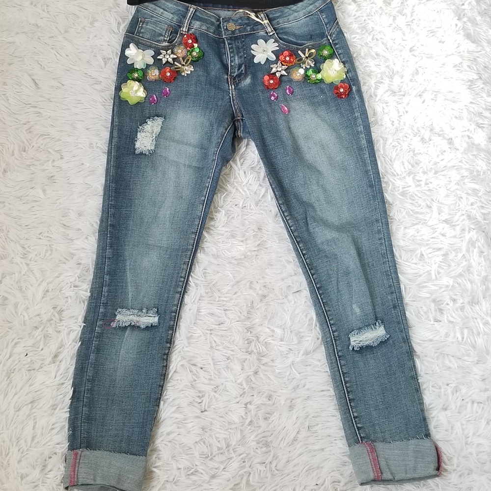 Embroidery denim jeans